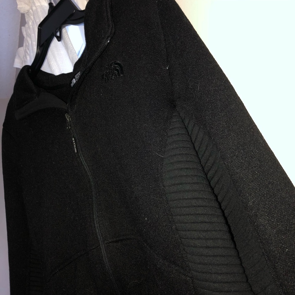NorthFace Jacket - Picture 2 of 3
